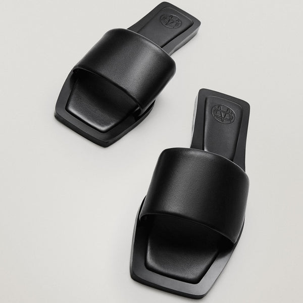 Simple Leather Slide