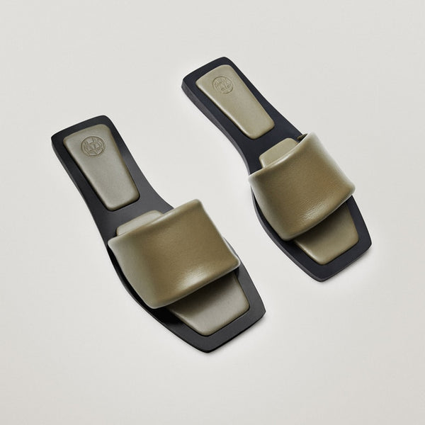Simple Leather Slide