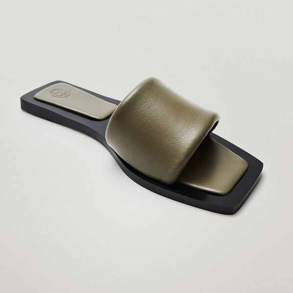 Simple Leather Slide