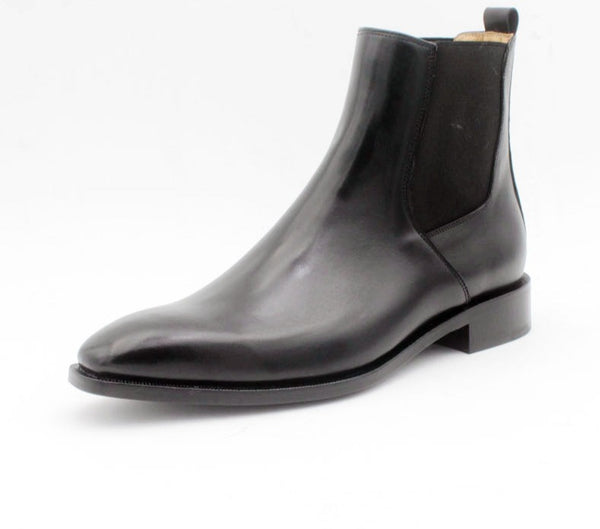 Timeless Calf Leather Chelsea Boot